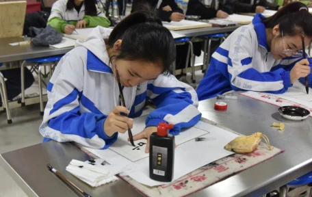 前锋如何通过心理训练增强比赛信心_2